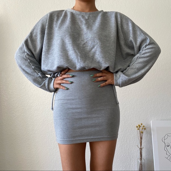 Grey color french terry crew neck sweatshirts - Picture 3 of 10